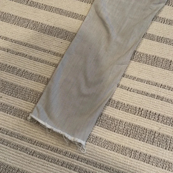 EILEEN Fisher Light Wash Grey Jeans Frayed Bottoms - Picture 8 of 8